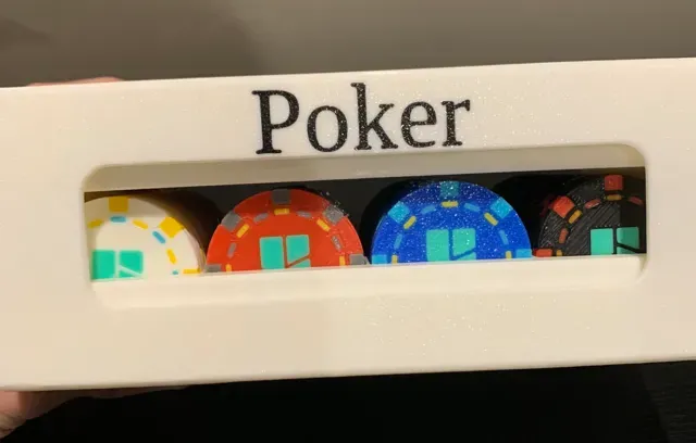 Poker card game / board game — Image 3 of 13