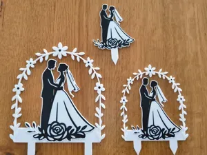 Elegant Wedding Cake Topper Set – 3 Pieces