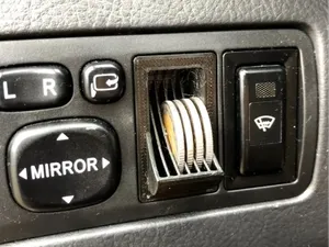 Coin holder for Toyota Avensis T25