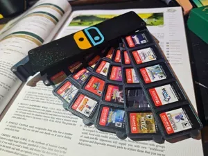 Nintendo Switch Game Card Case - 5 games per card