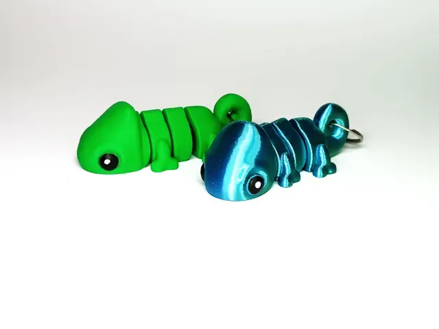 Cute Flexi Pets Chameleon (Keychain & Magnet) — Image 8 of 9