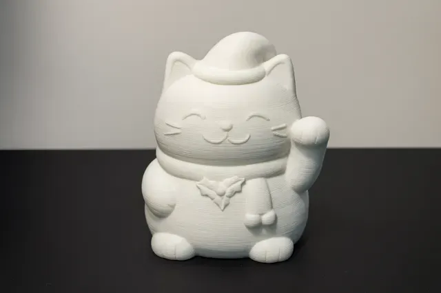 Christmas Maneki-Neko – Lucky Cat Figurine — Фото 2 из 2