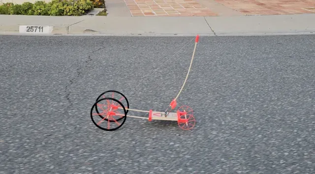 Trap Powered Car — Toy & Science Experiment Kit — Фото 2 из 7