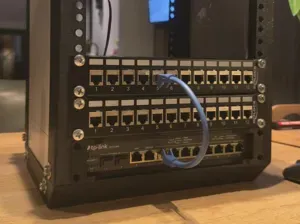 Omada TP-Link ER7212PC Bracket 10'' Server Rack