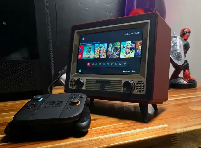 RetroVision: Vintage TV Meets Arcade -For Switch 2 — Image 3 of 11
