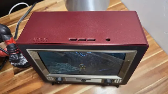 RetroVision: Vintage TV Meets Arcade -For Switch 2 — Image 4 of 11