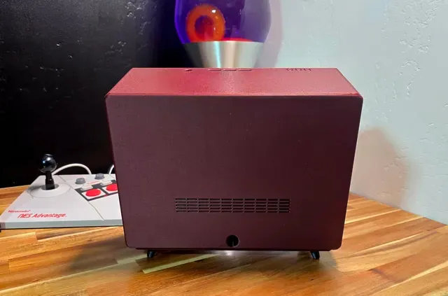 RetroVision: Vintage TV Meets Arcade -For Switch 2 — Image 6 of 11