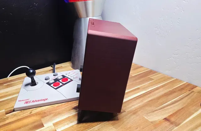 RetroVision: Vintage TV Meets Arcade -For Switch 2 — Image 5 of 11