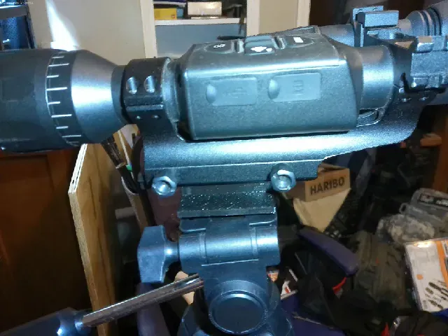 QR or Threaded Adapter - Tripod to Picatinny Rail — Фото 3 из 4
