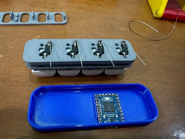 4-Key Fidget Macropad – RP2040/QMK Mechanical Clicker (Pocket Toy + Real Keyboard) — Фото 5 из 13