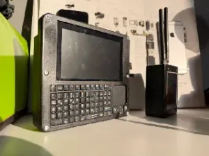 Handheld Raspberry Pi | Cyberdeck