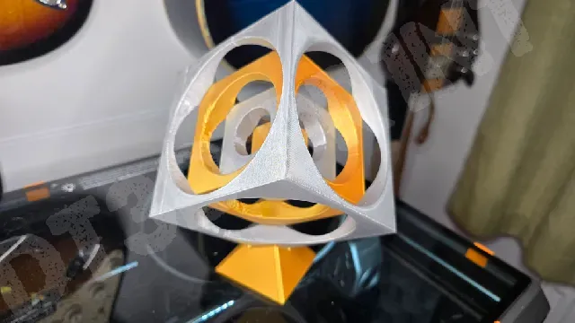 ENGINEERS TURNERS CUBE SCULPTURE