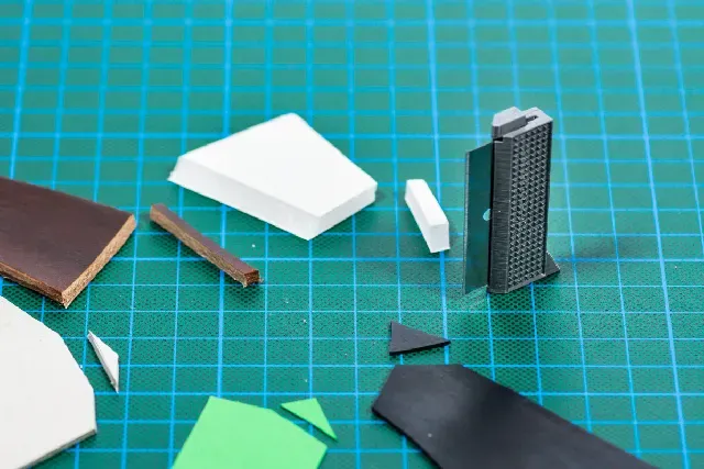 Single Edge Safety Razor Blade Holder