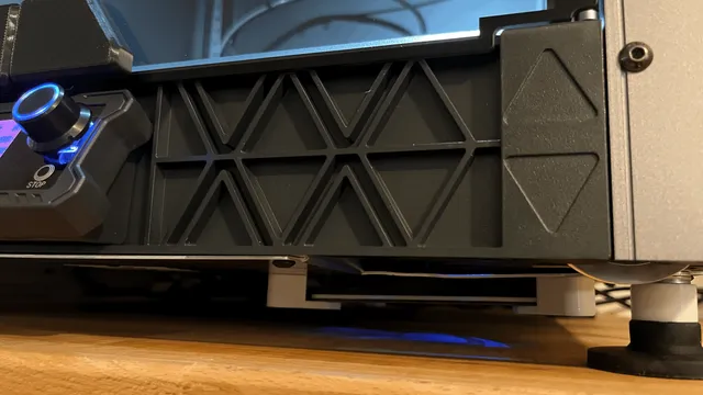 Low profile mainboard fan mount for Sovol SV08 — Image 2 of 6