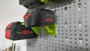 Battery holder Bosch 18 V for tool wall