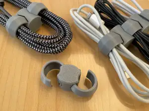 Cable organizer