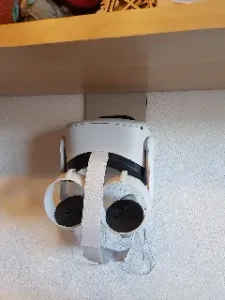 Oculus Quest 2 Ikea Bergshult Shelf Mount - No Supports