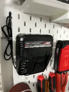 Skadis Universal Einhell PowerXChange Charger