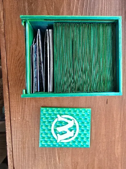 MtG - Commander Deck Box (Compact/Stackable) - Holds 100 Standard Cards — Image 3 of 18