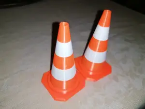 Traffic Cone 700mm 1/10
