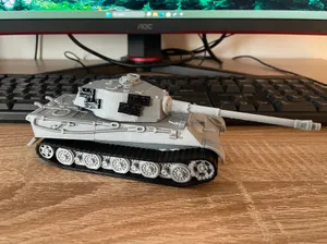 King Tiger German WWII Tank 1/72