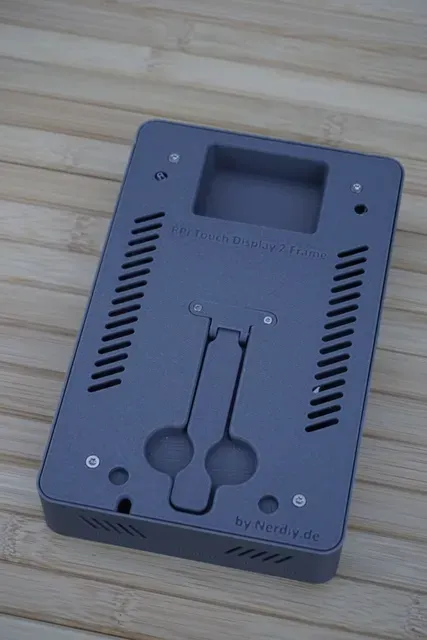 Raspberry Pi 7" Touch Display 2 Frame for RaspberryPi 4 - Vertical by Nerdiy.de — Image 10 of 11
