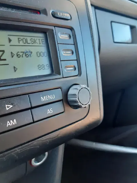 VW Touran I/Golf V - Radio Knob