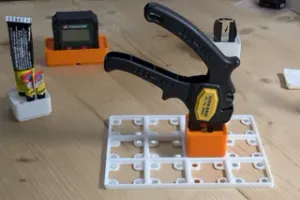 Minimal 1x1 Gridfinity Holder for Wire Stripper