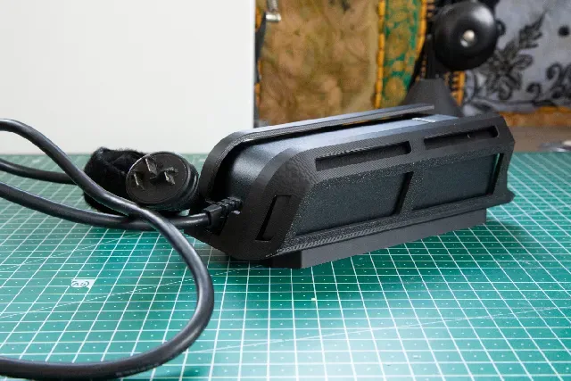 Bosch eBike Charger Wallmount (2A Compact Charger) — Фото 2 из 6