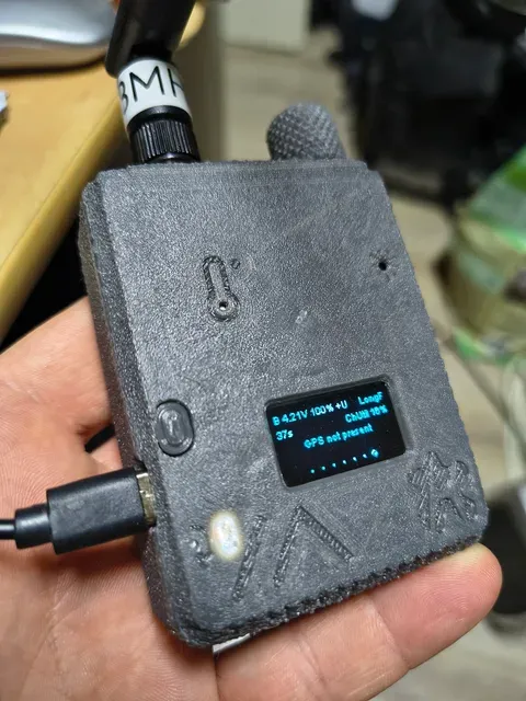 nomadBox - heltec WiFi LoRa 32(V3) case, GPS, BME280, buzzer, rotary encoder