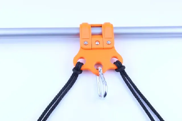 Lamp_Clamp paracord grow tent