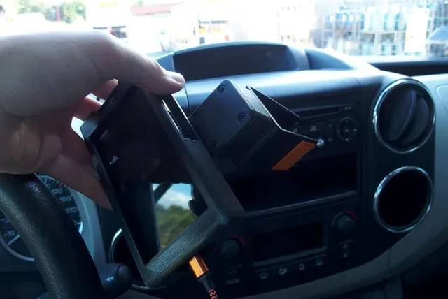 Car phone holder for peugeot Partner — Фото 7 из 7