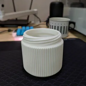 Desk trash bin