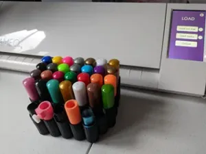 Silhouette sketch pen and tool holder