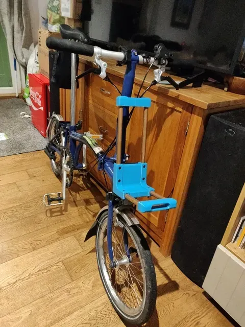 Yet Another (Heavy Duty) Brompton Front Rack — Image 5 of 8