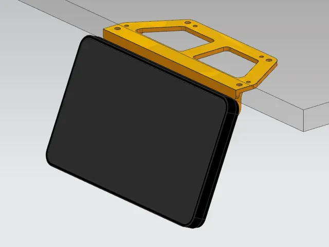 Plate mounting bracket for 7" touchscreen case — Image 2 of 5