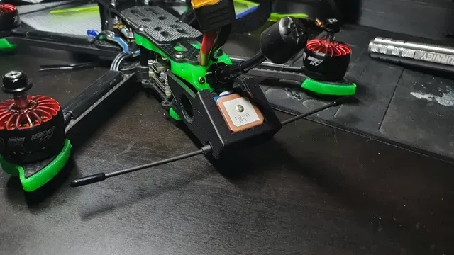 BN-220 GPS & TBS Crossfire rear mount for iFlight Nazgul5 XL5 V5 — Image 3 of 9