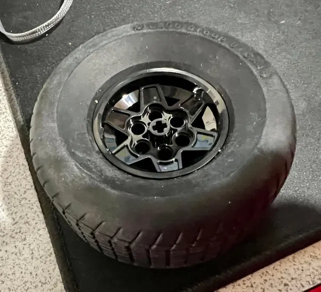 Realistic Wheel Disc with nut for Lego McLaren F1 42141 or Mercedes 42171 — Фото 3 из 6