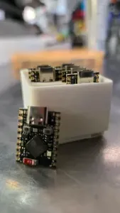 Gridfinity bin for ESP32 C3 Supermini USB-C (1x1x4)