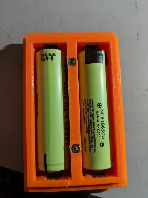 FT-60E/R 18650 battery pack with internal BMS — Image 5 of 12