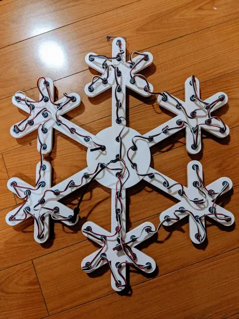 Snowflake to use with pixel LEDs — Image 2 of 4