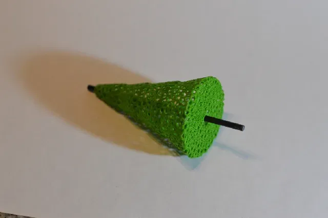 Hybrid Voronoi Christmas tree decoration — Image 10 of 10