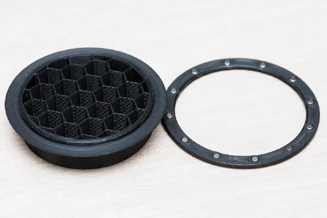 Magnetic Honeycomb Grid for Godox Round Head Flashes (AD100, AD200, V1) — Фото 2 из 10