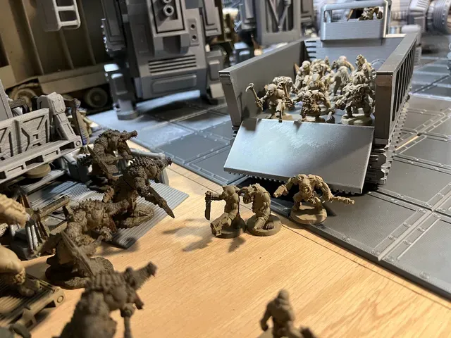 Stolen and looted APC from The White Desert — Фото 5 из 40