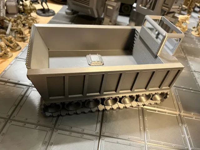 Stolen and looted APC from The White Desert — Фото 9 из 40