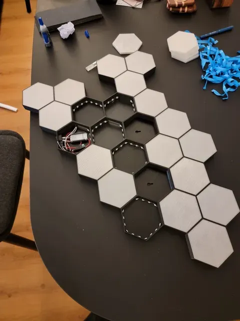 Customizable Hex Wall Lamp — Image 11 of 22