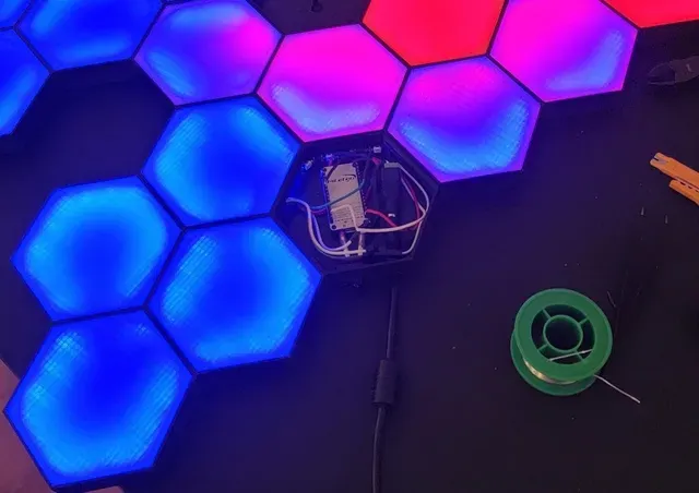 Customizable Hex Wall Lamp — Image 12 of 22
