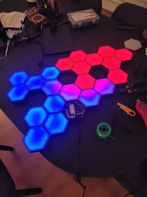 Customizable Hex Wall Lamp — Image 13 of 22