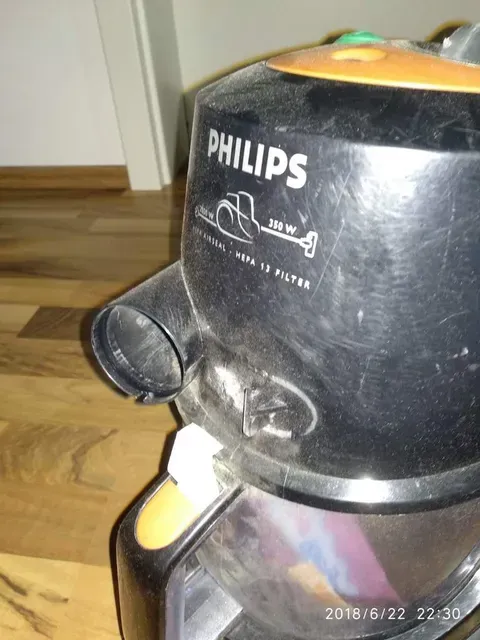 Verschluss / lock - Philips - Marathon FC9218 floor pro - beutelloser Staubsauger / bagless vacuum cleaner — Image 4 of 7