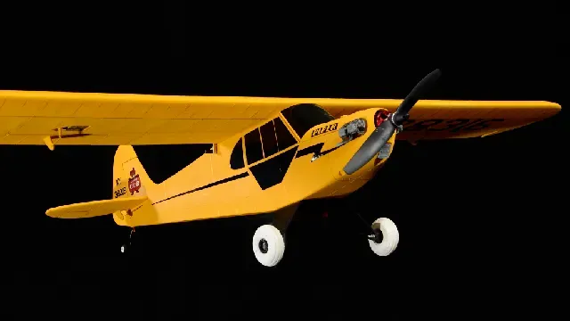 Piper J-3 CUB — Фото 2 из 15